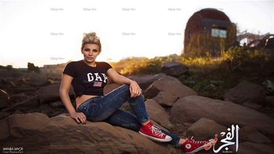 سارة نخلة الوجه الدعائي الجديد لشركة مستحضرات تجميل