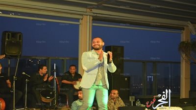  بالصور.. محمد الريفي يتألق فى اقوى حفلات الفنادق الكبرى بنيل القاهره