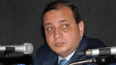 الدكتور خالد عزب