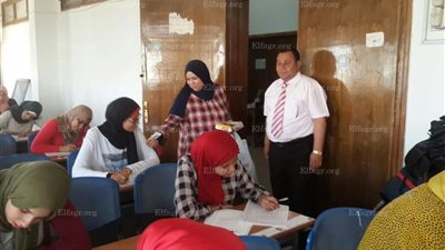 استمرار امتحانات كلية تربية بجامعة السويس لليوم الثاني (صور)