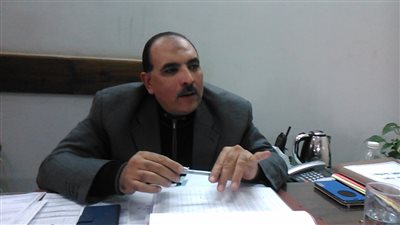 مدرس يتهم مدير مدرسة بالتعدي عليه بالمنيا بسبب إثبات التوقيع في دفتر الحضور