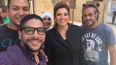 بالصور.. رانيا فريد شوقى وميريهان حسين في كواليس 
