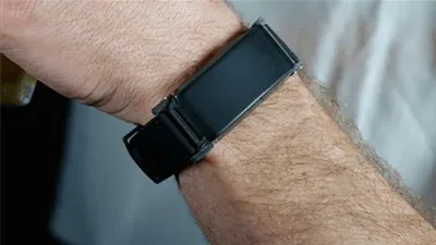 شركة باكتراك تبتكر سوار إلكتروني يقيس نسب الكحول في الدم