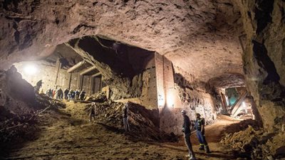 صحيفة بريطانية: اكتشاف مخزن أسلحة نووية منذ عهد 