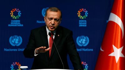 أردوغان: لا لاتفاق الهجرة مع أوروبا قبل إلغاء التأشيرات