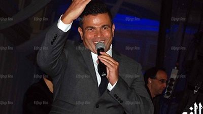 عمرو دياب يروج لحفله الغنائي بالأردن