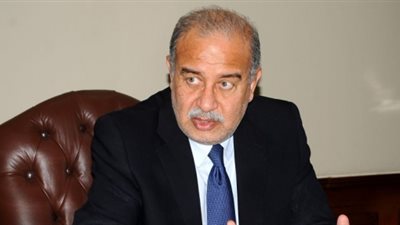 إسماعيل يتفقد معرض 