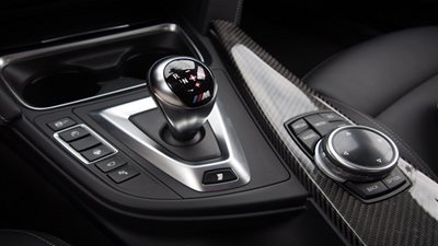  أبرز الأخطاء الشائعة لمستخدمى السيارات الأوتوماتيكي