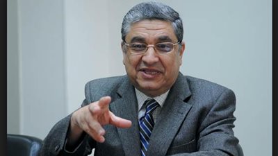 وزير الكهرباء: 