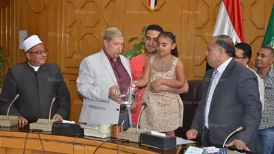 محافظ الإسماعيلية يشهد إجراءات القرعة العلنية للحجاج (صور)