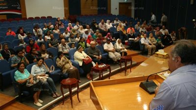 زيارة وفد من لواءات وعمداء القوات المسلحة لميناء دمياط