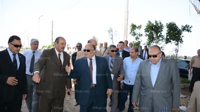 محافظ الدقهلية ونواب بلقاس فى جولة ميدانية بالشوارع ويلتقوا بالمواطنين..( صور)