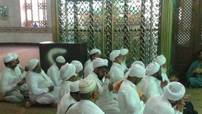 إمام  المسجد الإبراهيمي في دسوق يستقبل وفدًا هنديًا لزيارة ضريح الدسوقي