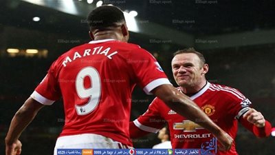 صور ... نجم مانشستر يونايتد مع بيليه