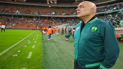 عاجل.. جروس يعلن رحيله عن الأهلي السعودي