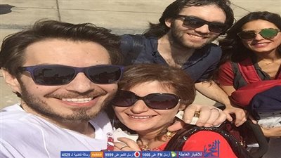 سر اجتماع أسرة أحمد زاهر مع شريف رمزي وزوجته