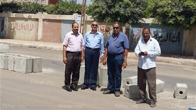 رئيس مدينة الحسينية يتابع إنشاء المركز التكنولوجي وأعمال التجميل (صور)