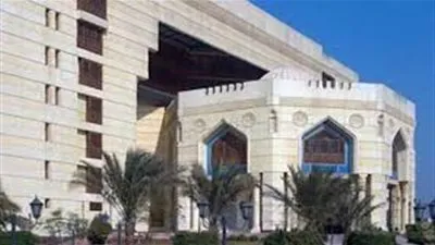 مرصد الإفتاء يشيد بدعوة قس ألماني لتدريس الدين الإسلامي   