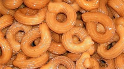 حلويات رمضان.. طريقة عمل المشبك السوري    