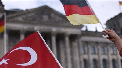 تركيا تستدعي سفيرها في ألمانيا احتجاجا على الاعتراف بإبادة الأرمن