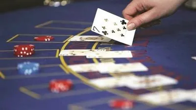 كارثة.. دعاية موجهة للشباب وترويج لأماكن بيع المخدرات وصالات القمار على 