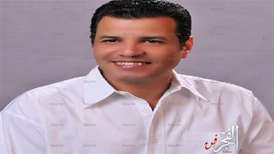 المطرب خالد بيومي ينهي 