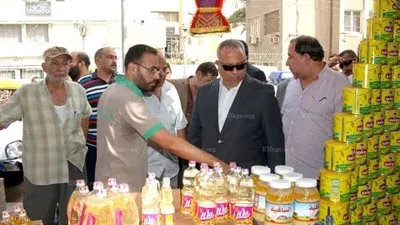 محافظ الشرقية: يتفقد معرض 