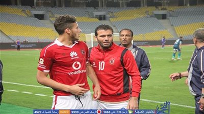 طبيب الأهلي يطمئن الجمهور على إصابة عماد متعب