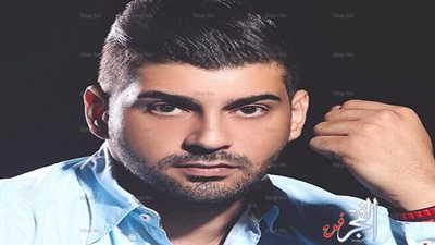 آدم ينتهي من تتر 