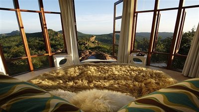 لودج سفاري في الصحراء ثلاثة أضعاف حجم مانهاتن