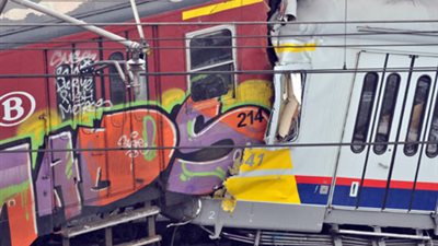 3 قتلى وعشرات الجرحى جراء تصادم قطارين في بلجيكا