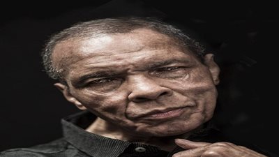 10صور توضح كيف بدل المرض ملامح محمد على كلاى قبل وفاته