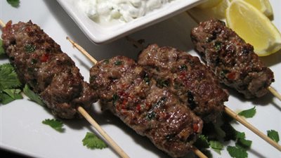 أطباق رمضان: طريقة عمل الكفتة المشوية برائحة الفحم  