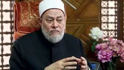 علي جمعة يوضح حكم تجديد النية للصيام يوميا في رمضان 