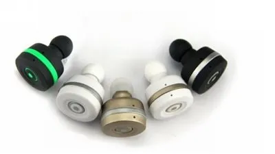 ضبط عاطلين يبيعان سماعات حديثة للطلبة لاستخدامها في الغش بامتحانات الثانوية