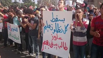 تهديدات بثورة ضد وزارة 