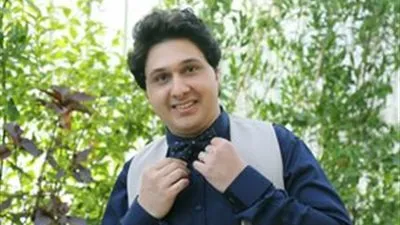 شاهد.. محمود حمدي يطرح أولى أغنياته بعنوان 