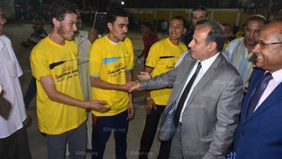 محافظ البحيرة يفتتح دورة رمضانية وملعب كرة بـ'كفر الدوار' (صور)