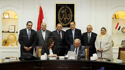 وزير الإسكان يشهد توقيع بروتوكول تعاون بين 