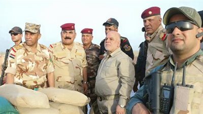  العبادي يتفقد حي الشهداء بالفلوجة 