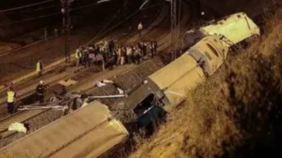 سائق قطار البضائع يروي تفاصيل انقلابه ونجاته من الموت
