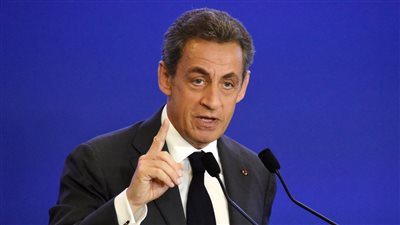 ساركوزي يأجج النيران ضد المسلمين في فرنسا