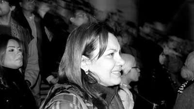 صحيفة إسرائيلية تبرز: إعلامية مصرية تدين هجوم تل أبيب