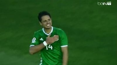 بالفيديو..تشيتشاريتو يسجل هدف التقدم للمكسيك في شباك جامايكا 1-0