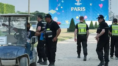 الإنتربول ينشر فرقة أمنية في باريس لتأمين يورو 2016