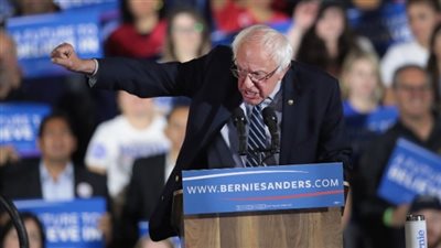 دبلوماسى إسرائيلى بارز يلتقى كلينتون لبحث التحالف ضد ترامب 