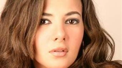 والد دنيا سمير غانم يحتفل بزفافه 