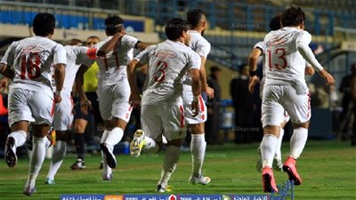 مشادة كلامية بين عضو الزمالك ومدرب الشرطة والسبب 