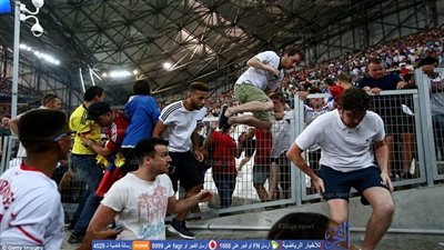 الجماهير الروسية تُعلن الحرب على نظيرتها الإنجليزية (صور)