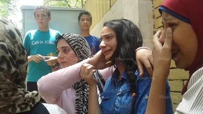 بكاء وإغماء طلاب الفيزياء للثانوية العامة بالقليوبية (صور)